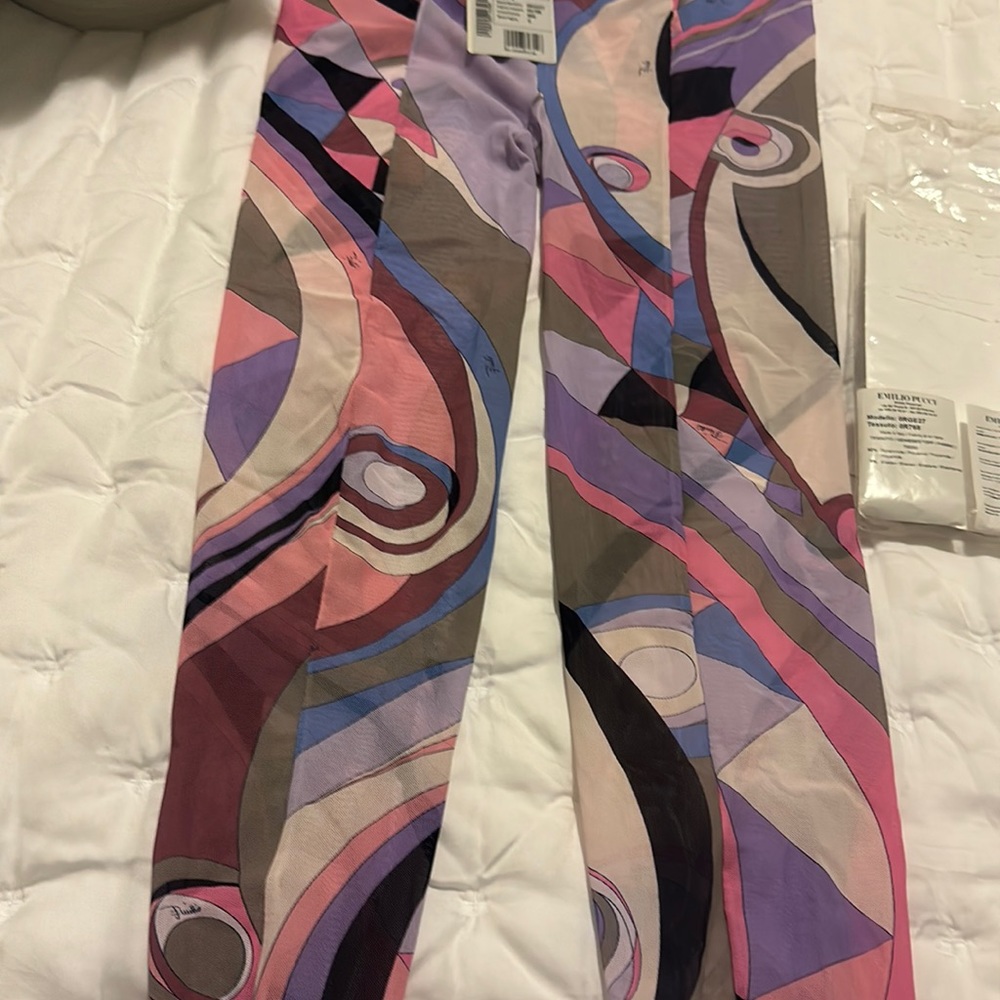 NWT Emilio size11 fit a slim built